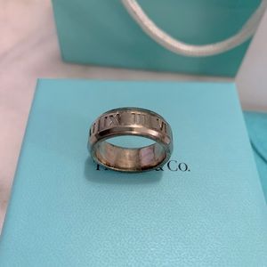 Tiffany Atlas Men’s Titanium Ring